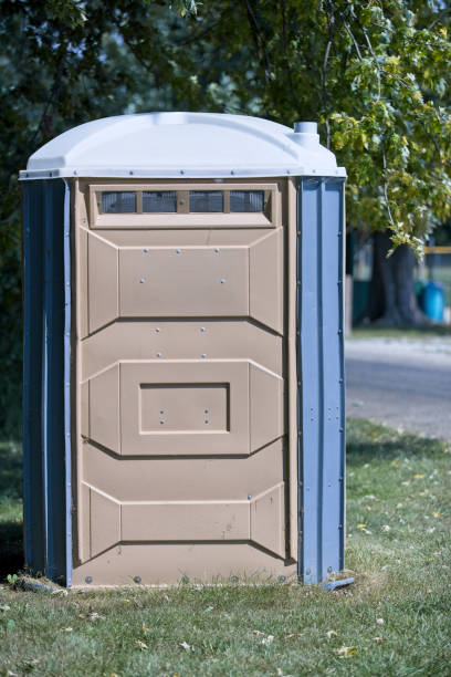 Best Portable restroom trailer rental  in Yellow Springs, OH